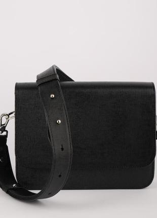 Basic bag made of genuine leather8 photo