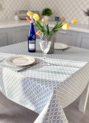 Teflon-coated tablecloth  134 x 300 cm.