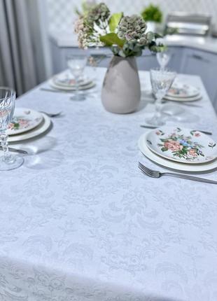 Teflon-coated tablecloth  150 x 180 cm.