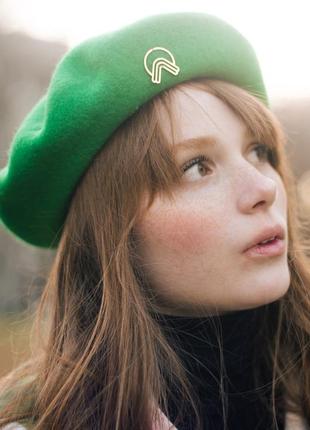 Green woolen beret with gold decor5 photo