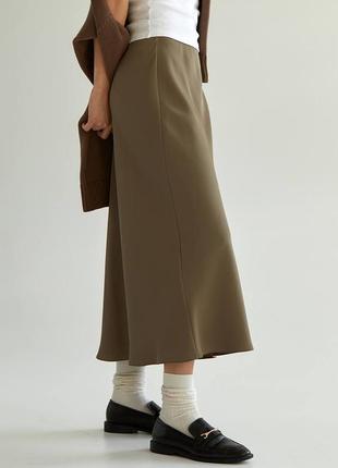 Slit skirt4 photo