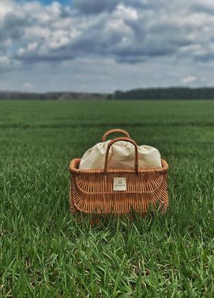 Picnic basket with duster bag5 photo