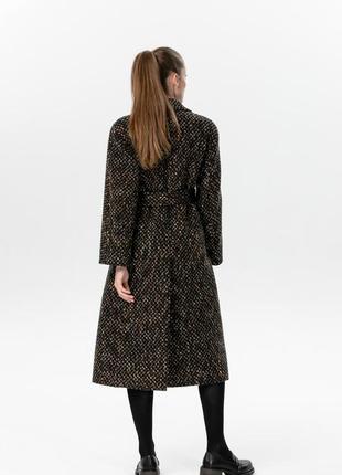 Straight cut boucle coat with brown thread 5003483 photo
