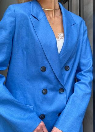 Woman bright blue linen blazer8 photo