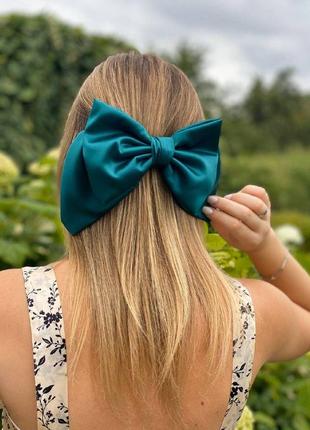 Large green luxury hair bow from My Scarf1 photo