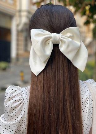 Big white luxury bow hair accessory from My Scarf4 photo