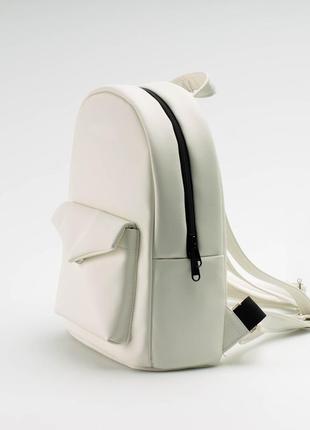 White backpack "Konvert"2 photo