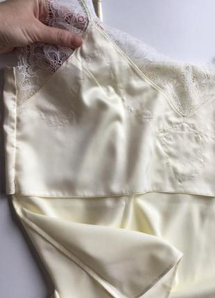 Ivory silk pajama set with lace8 photo