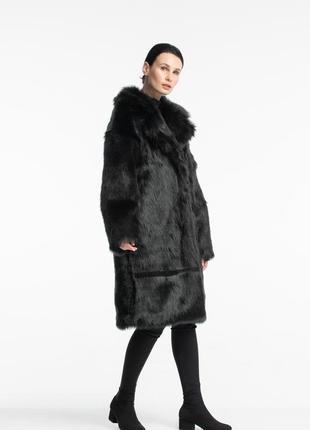 Black coat with long fur 500153 aLOT2 photo