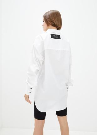 OVERSIZED WHITE SHIRT 'GENDER LESS'4 photo