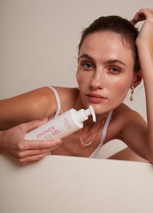 Shower Gel "Cleansing and Moisturizing", 250 ml