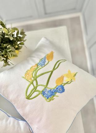 Decorative pillowcase with Ukrainian patriotic embroidery 45 x 45 cm.6 photo