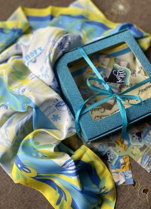 Designer  big scarf  "fWith Ukraine in the heart "  ( phrases of Ukrainians about freedom)7 photo