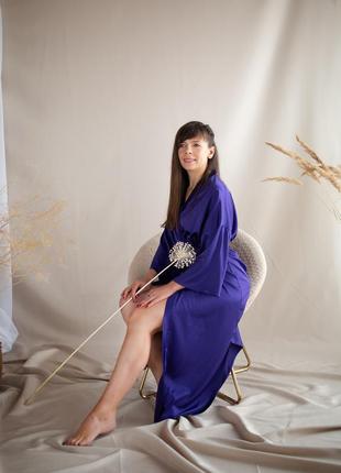 Purple long robe kimono with side slits.