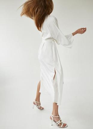 Ivory long robe kimono with side slits. Bridal getting ready outfit.8 photo