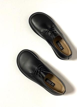 Black leather shoes3 photo