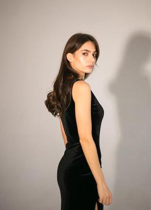 A classic velvet black dress with cut7 photo