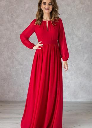 Formal closed dress with keyhole neckline | Red1 photo