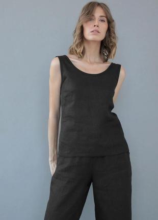 Linen shorts to the knee