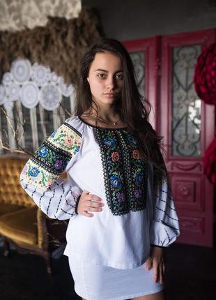 Embroidered blouse hand embroidery2 photo