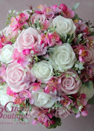 Luxurious interior bouquet of soap roses in a ceramic vase2 photo