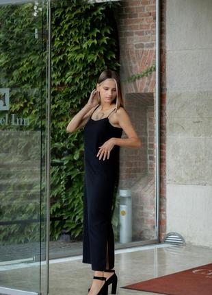 maxi dress with a slit to the knee5 photo