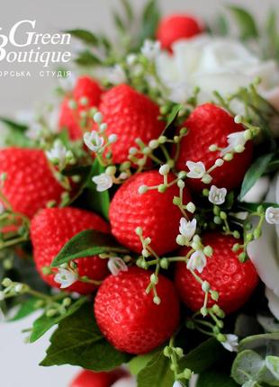Luxurious interior bouquet of soap roses and strawberries in a ceramic cup5 photo