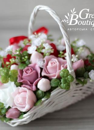 Luxurious interior bouquet of soap roses and strawberries in a wicker basket5 photo