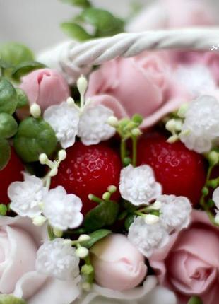 Luxurious interior bouquet of soap roses and strawberries in a wicker basket10 photo
