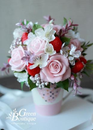 Luxurious interior bouquet of soap roses and strawberries in a ceramic cup1 photo