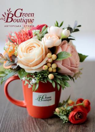 Interior bouquet in a ceramic cup