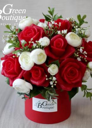 Luxurious interior bouquet of red soap roses in a handmade hat box9 photo