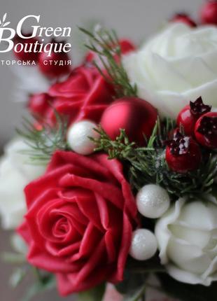 Luxurious interior bouquet of red and white soap roses in a ceramic pot4 photo