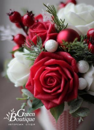 Luxurious interior bouquet of red and white soap roses in a ceramic pot6 photo