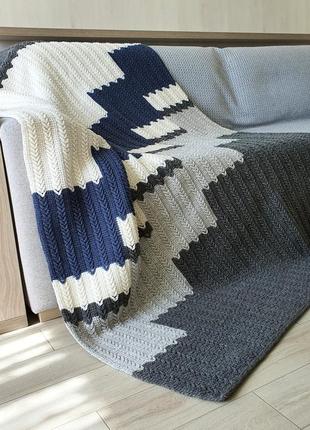 Crochet wool throw blanket white, gray, blue. Geometric pattern, Handmade