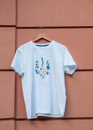 Men's t-shirt with embroidery "Picturesque trident" white6 photo