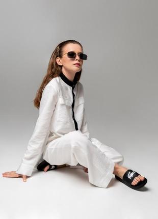 Elongated shirt and White trousers2 photo