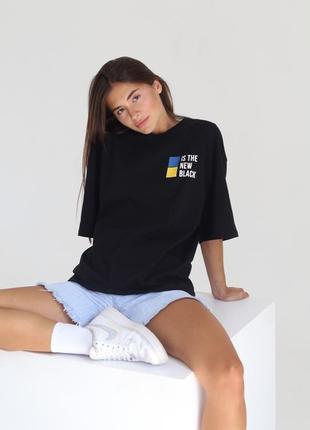 T-Shirt "Is the new black" black or white color2 photo