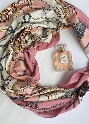 Scarf "Pink waltz" from the brand MyScarf. Decorated with natural rhodonite2 photo