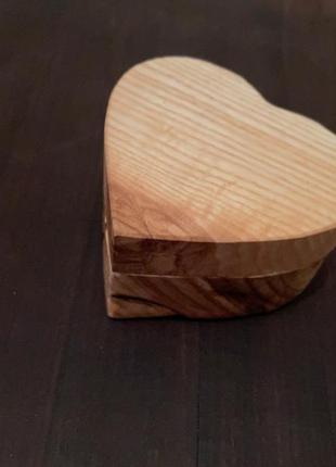 Heart tea-light candle holder