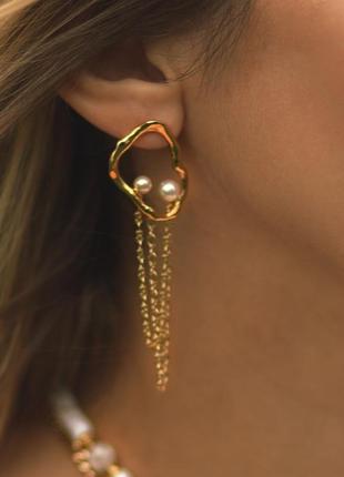Asymmetrical earrings