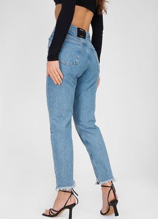 High-rise jeans3 photo