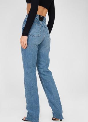 Straight leg jeans2 photo