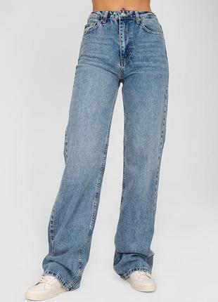 Mid-rise jeans3 photo