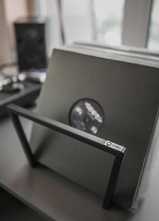 Vinyl record holder // Smart edges display // Black metal record stand10 photo