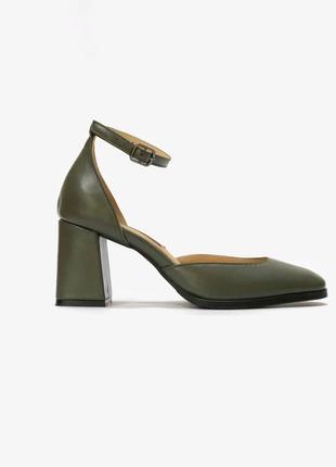 Khaki leather block heel pumps3 photo