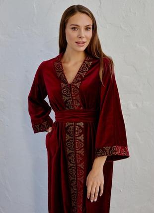 Dress - embroidered velvet