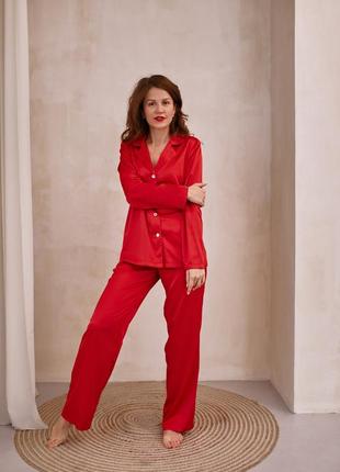 Elegant red silk loungewear two-piece set. Classic silk long pajama set.