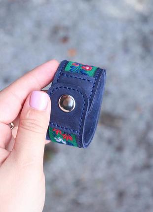 Custom leather bracelet with fabric insert on metallic button4 photo