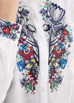Woman's embroidered blouse 978-18/004 photo